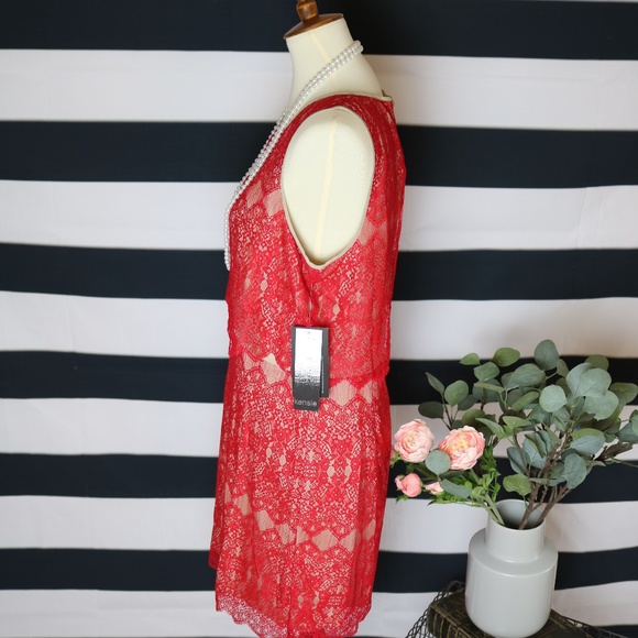 NWT KENSIE Red Layered Lace Dress - Picture 5 of 6